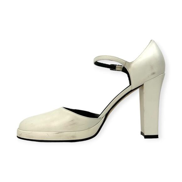 Andrea Coleccion | Size 8 | White Leather Round Toe Chunky 4 Inch High Heel Pump - Picture 7 of 11